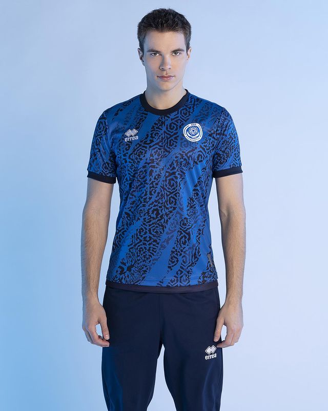 Erreà dévoile les nouveaux maillots du Kazakhstan - Footbusiness